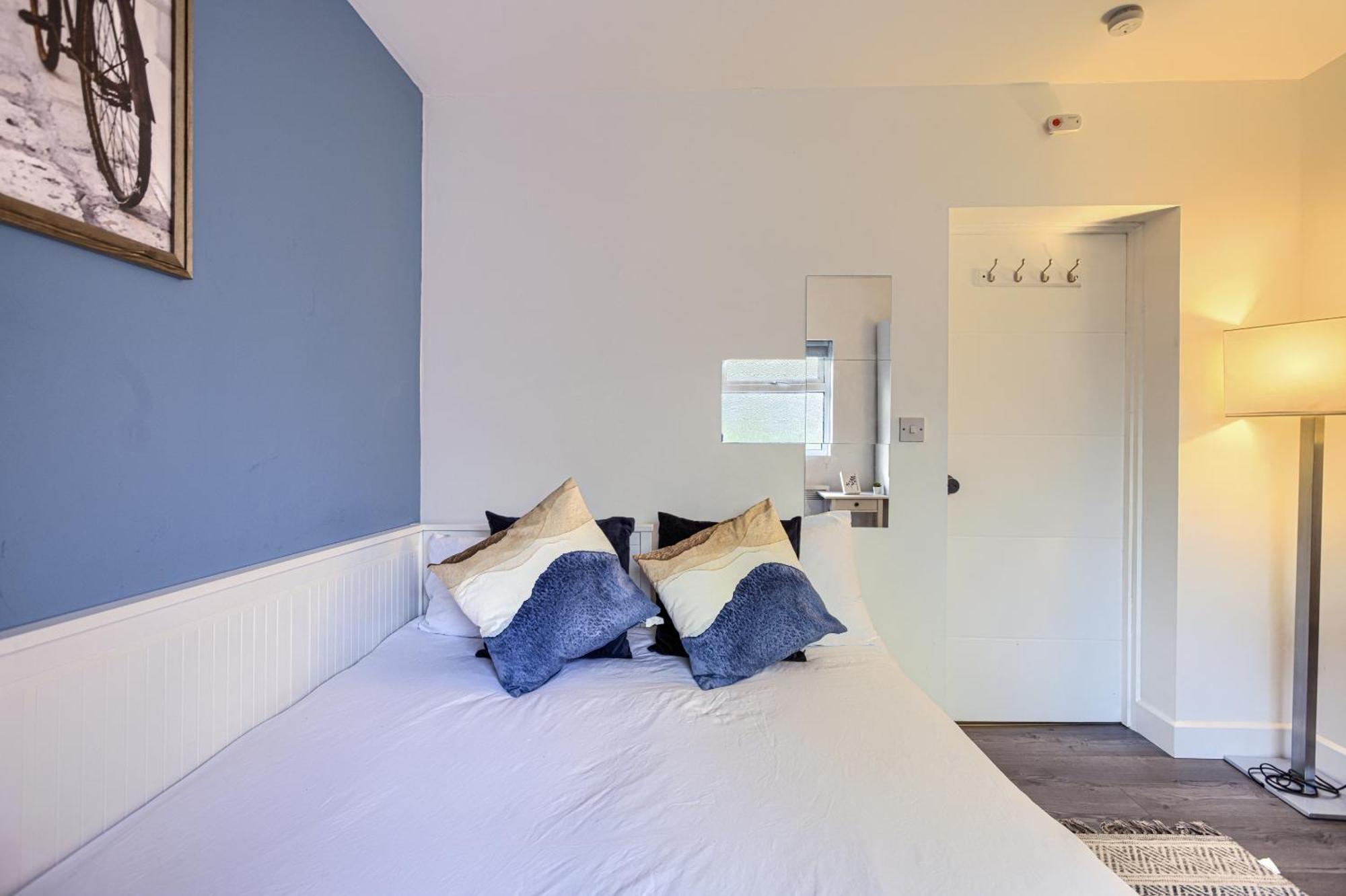 Hackney Central Deluxe Apartment Лондон Номер фото